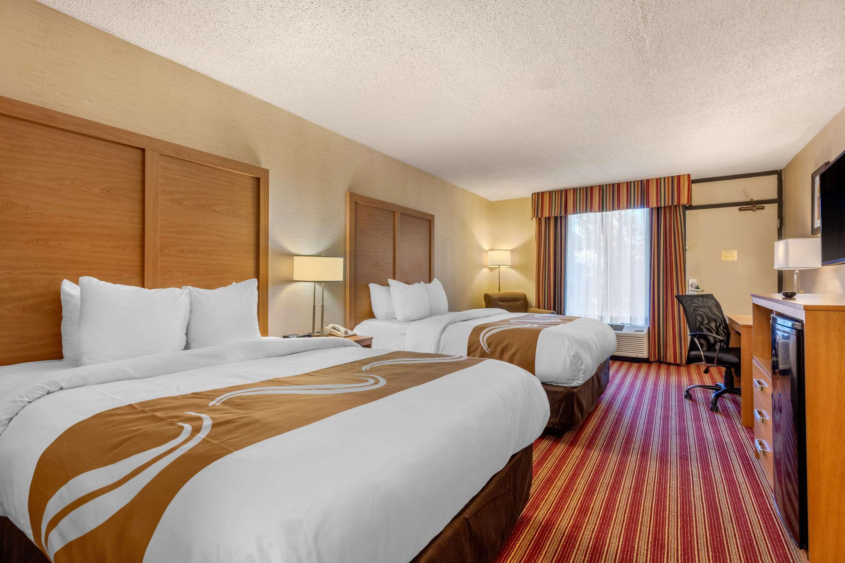Quality Inn Exit 4 Кларксвил Екстериор снимка